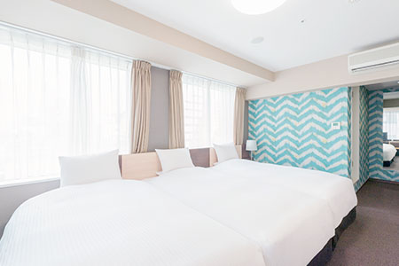 Twin Beds Room + Extra Bed